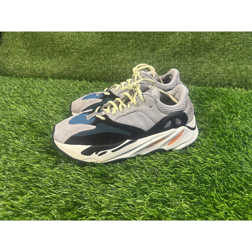 Adidas Yeezy Boost 700 Wave Runner 2021 Womens Size 8 B75571